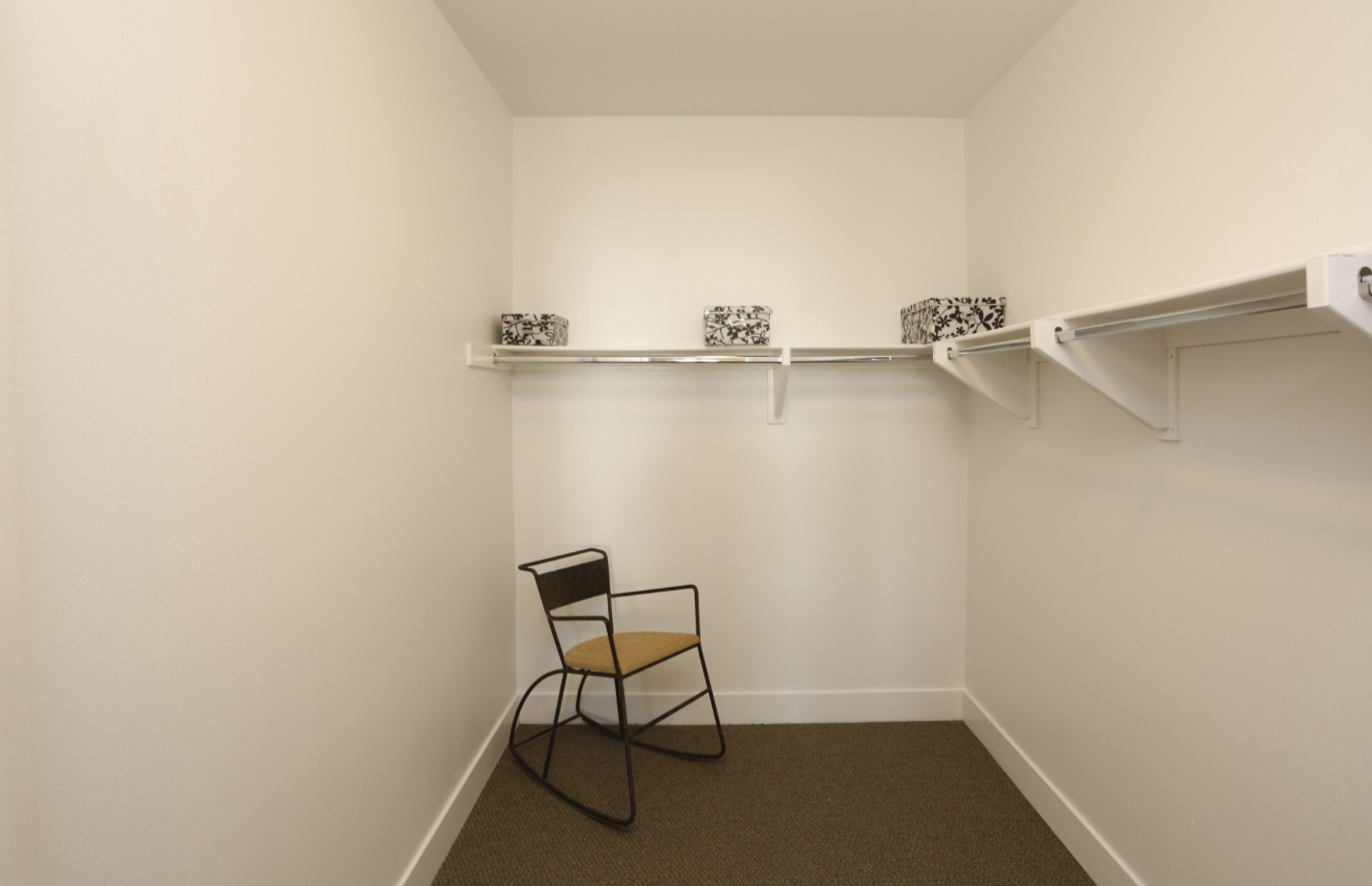 WELLESLEY HOUSE well31.png