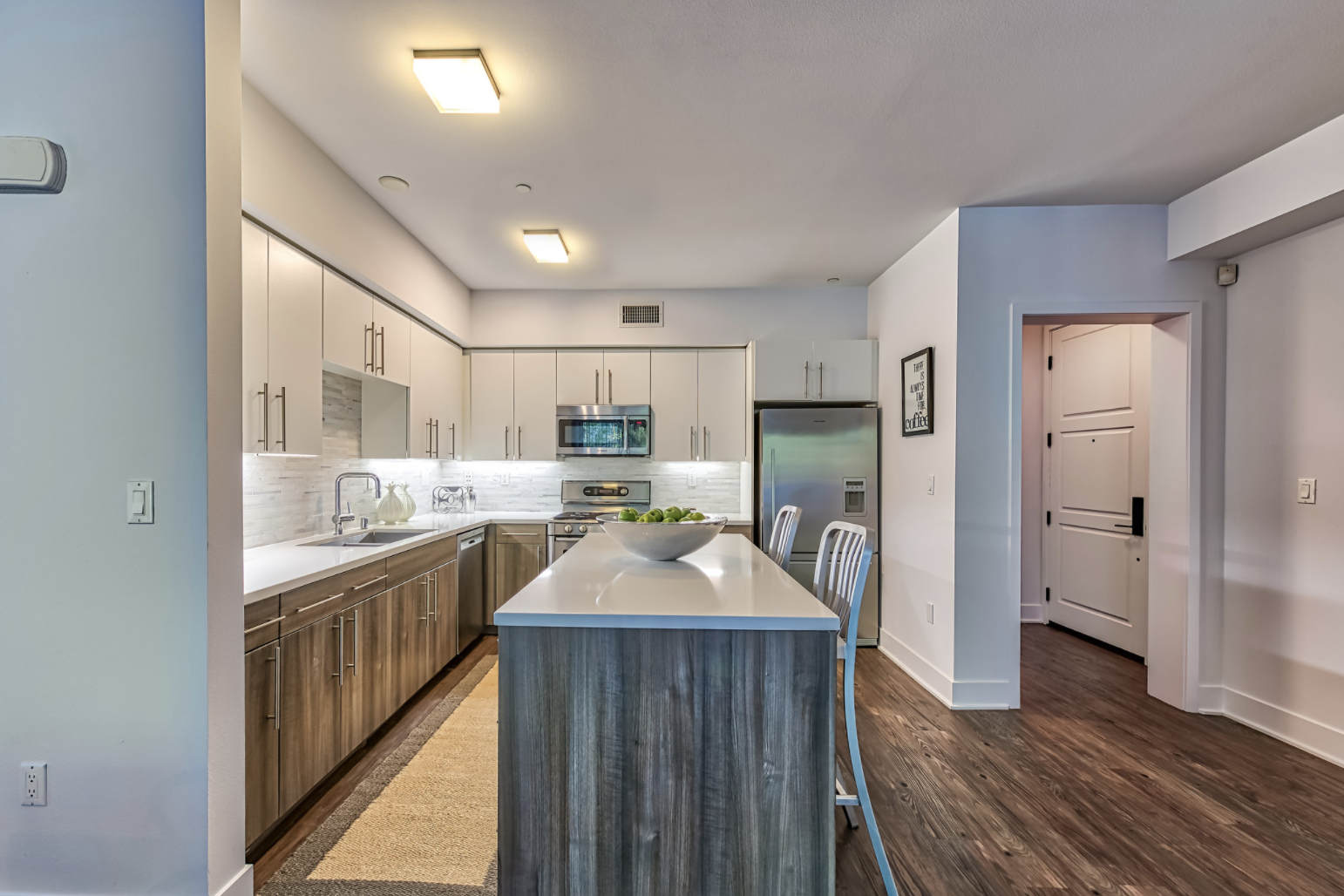 WELLESLEY HOUSE well37.png